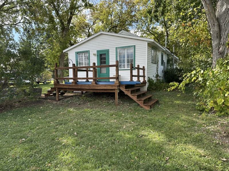 N1122 Rosewood Dr - Photo 2 of 15