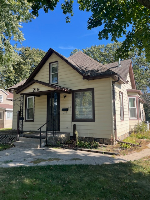 219 South 12th Street - Photo 2 of 10