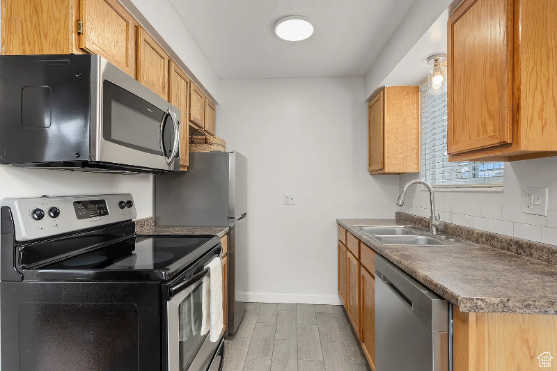 2022 S Holladay Blvd #A - Photo 2 of 17