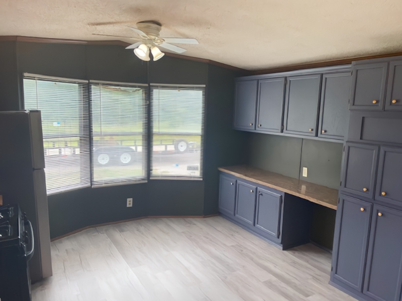 1120 Rim Rd - Photo 2 of 9