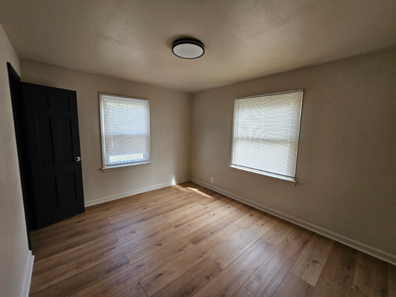 6207 Fay Dr - Photo 4 of 11