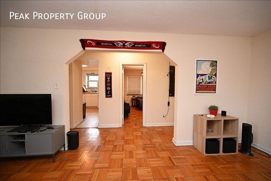 2802 Digby Ave #3 - Photo 4 of 5