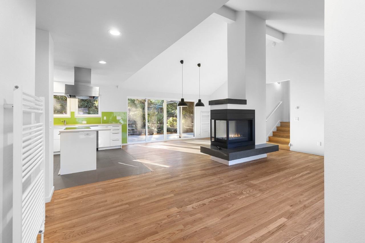 12830 Sw Foothill Dr - Photo 3 of 32