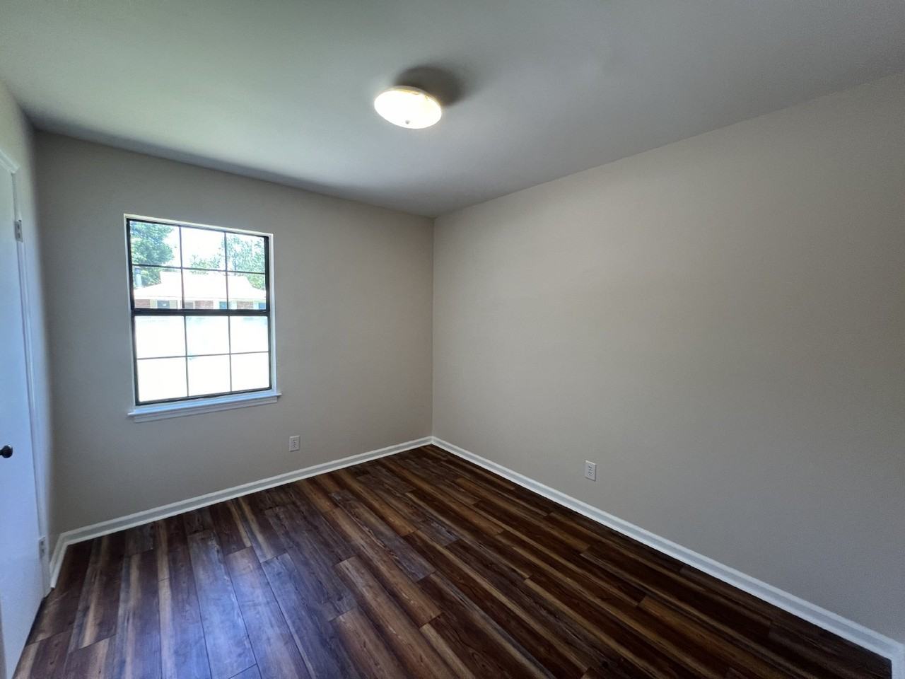 260 Garden Cir - Photo 5 of 8