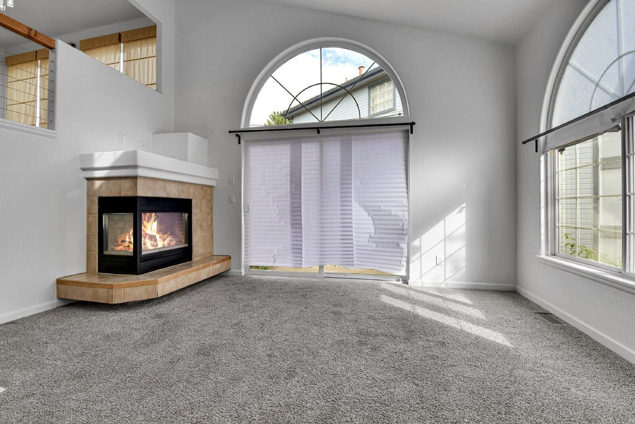 4692 Gibraltar St - Photo 4 of 43