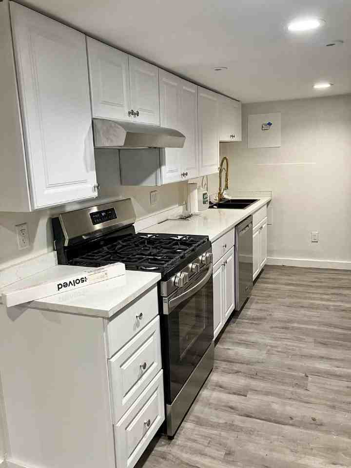 6 School St #6 - Photo 2 of 12