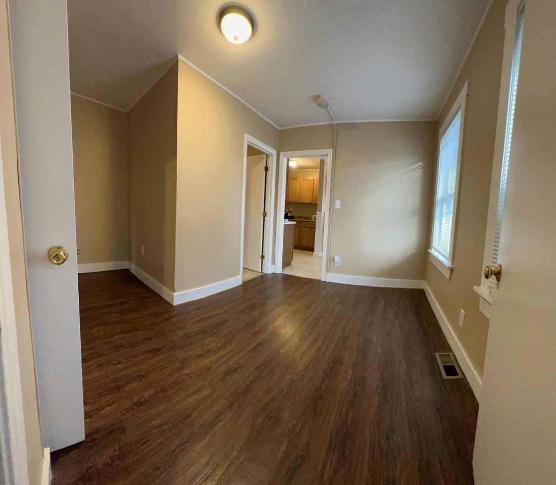 43 Oxford Avenue, Unit 1L - Photo 5 of 11