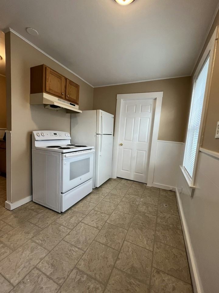 43 Oxford Avenue, Unit 1L - Photo 6 of 11