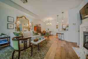 featured image of 1059 Esparanza Way