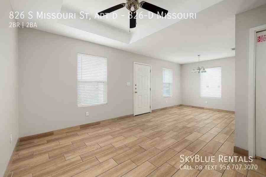 826 S Missouri St - Photo 4 of 12