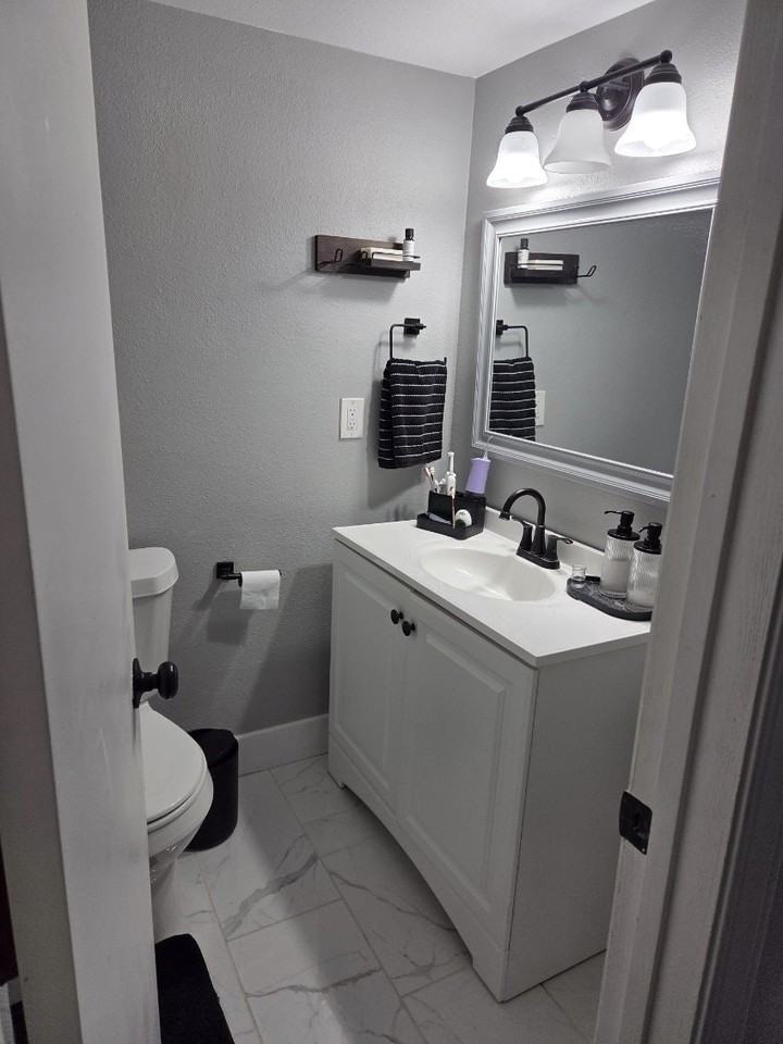 17093 East Tennessee Drive, Unit 103 - Photo 4 of 10