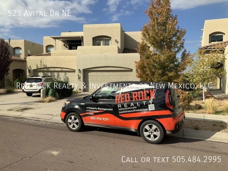 523 Avital Dr Ne - Photo 2 of 29