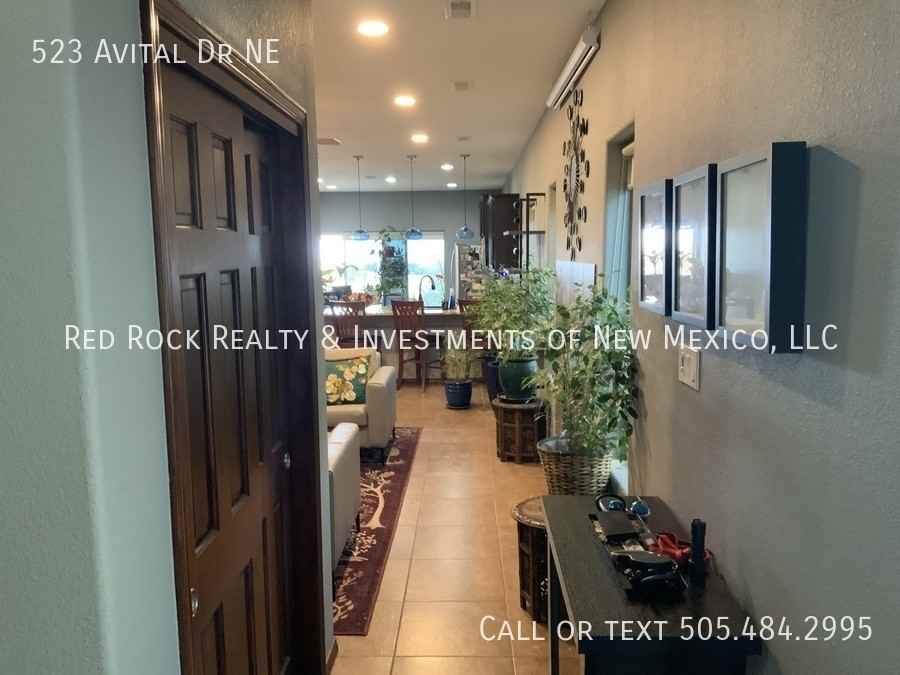 523 Avital Dr Ne - Photo 3 of 29