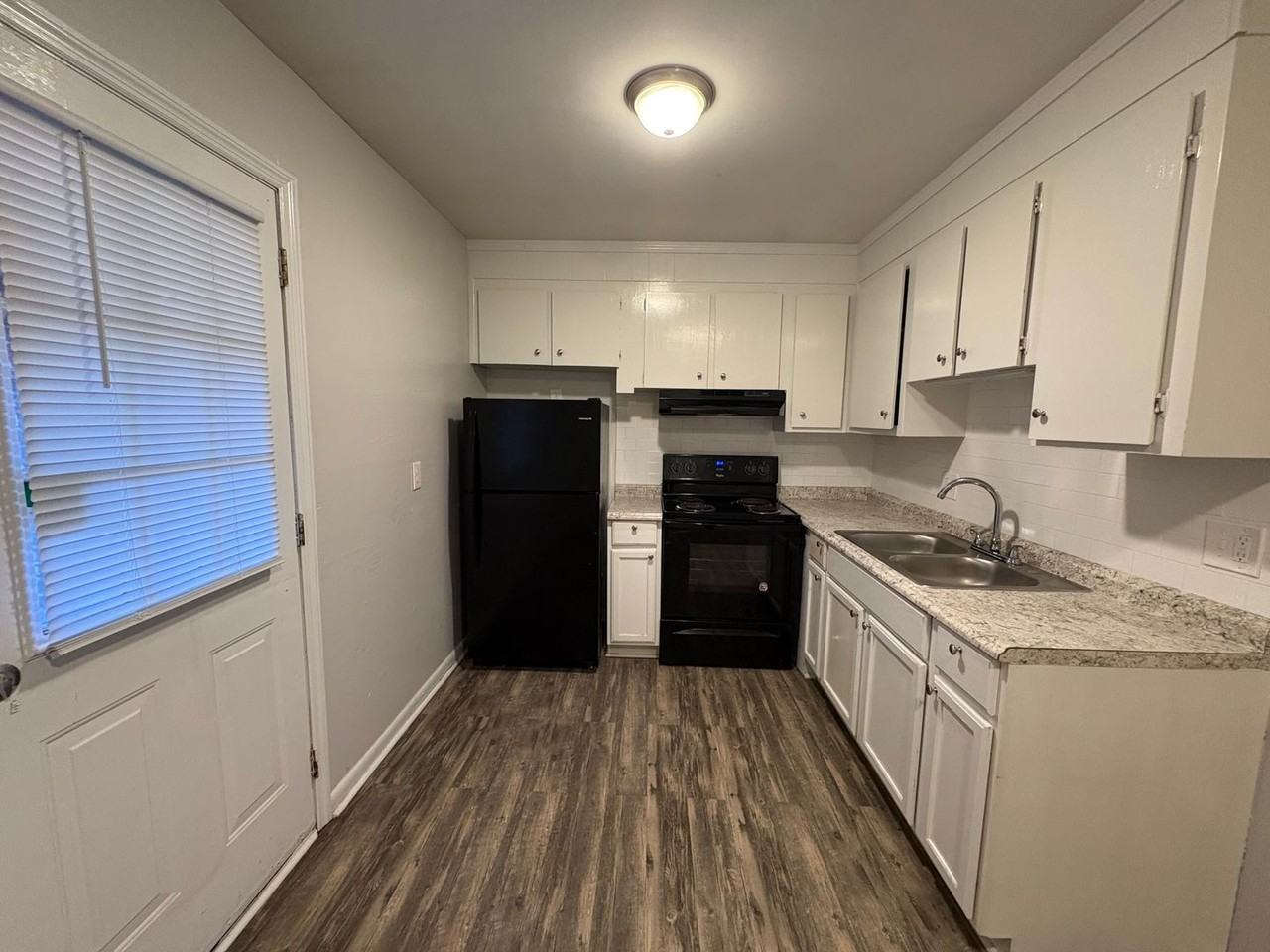 406 Russell Pkwy #5 - Photo 4 of 11