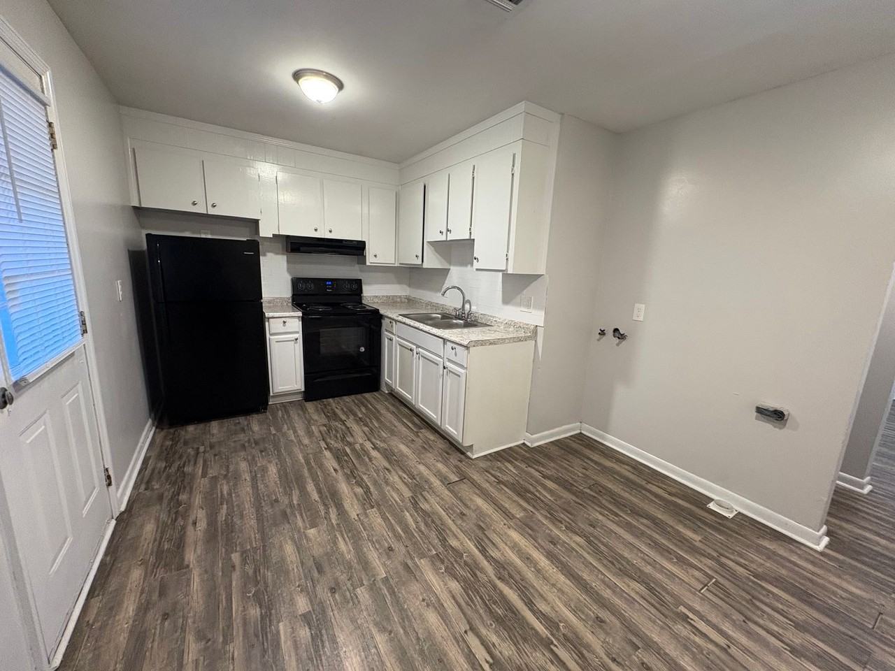 406 Russell Pkwy #5 - Photo 5 of 11