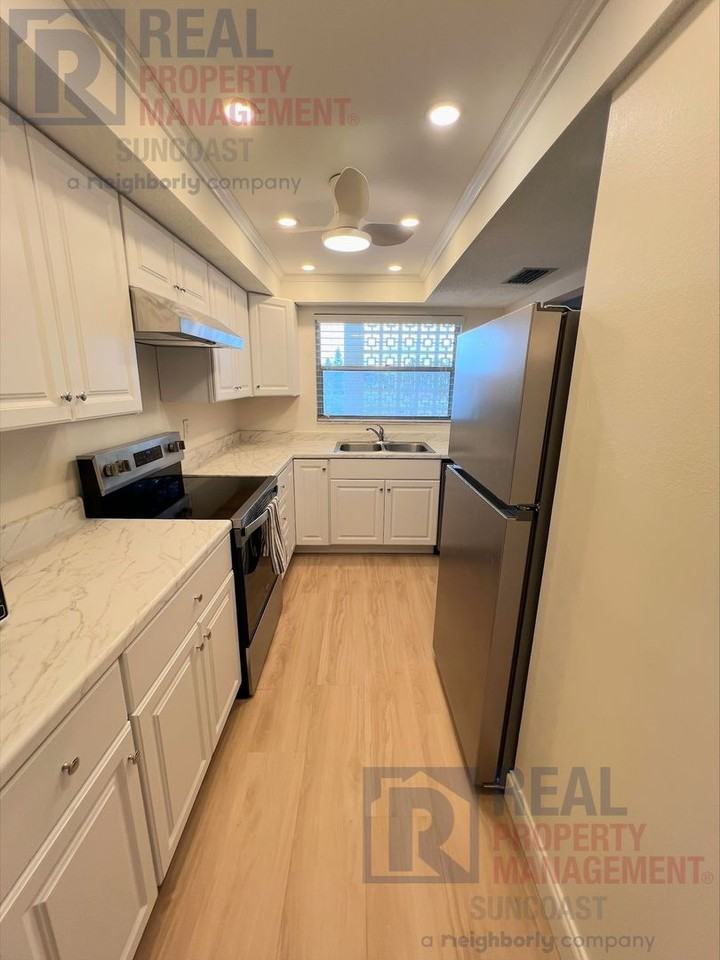 2280 Stickney Point Road #429 - Photo 5 of 19