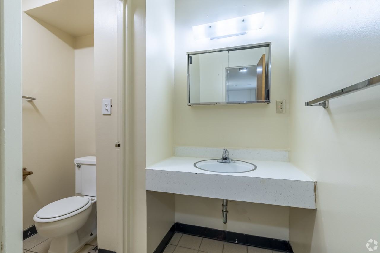 121 E Hoover Ave #13 - Photo 2 of 7