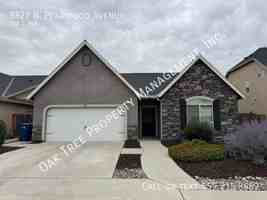 featured image of 3327 N Pearwood Ave