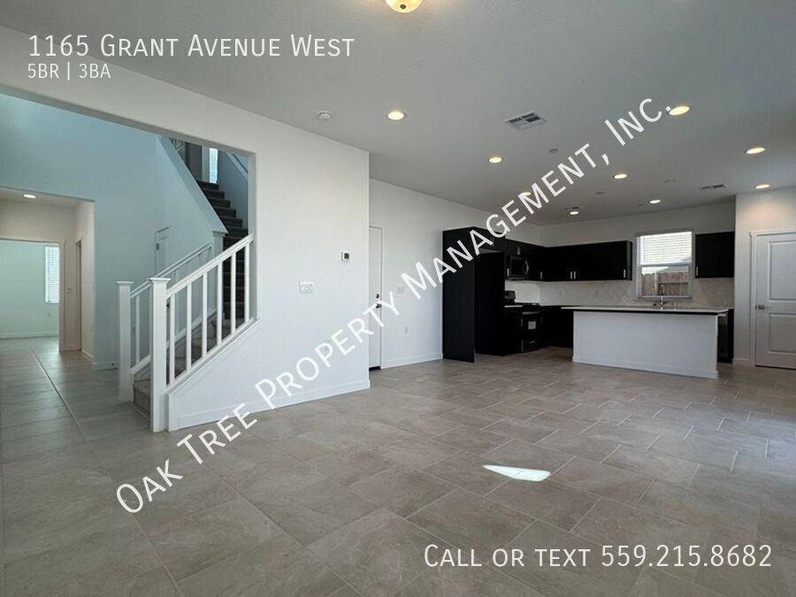 1165 Grant Ave W - Photo 5 of 29