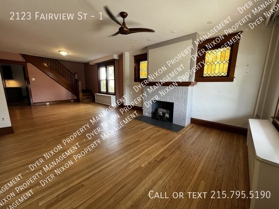 2123 Fairview St #1 - Photo 3 of 22