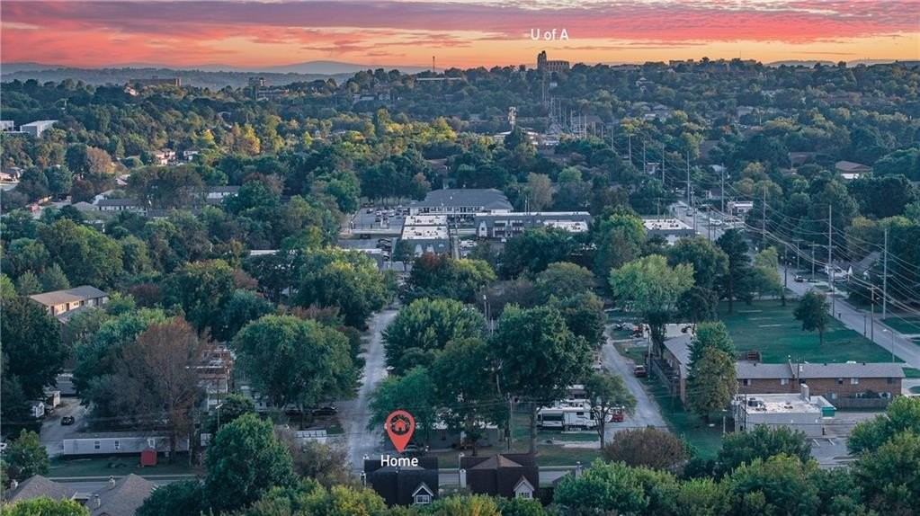 758 W Poplar St - Photo 4 of 28