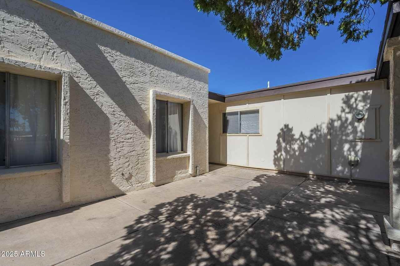 14002 N 30th Ln - Photo 4 of 34