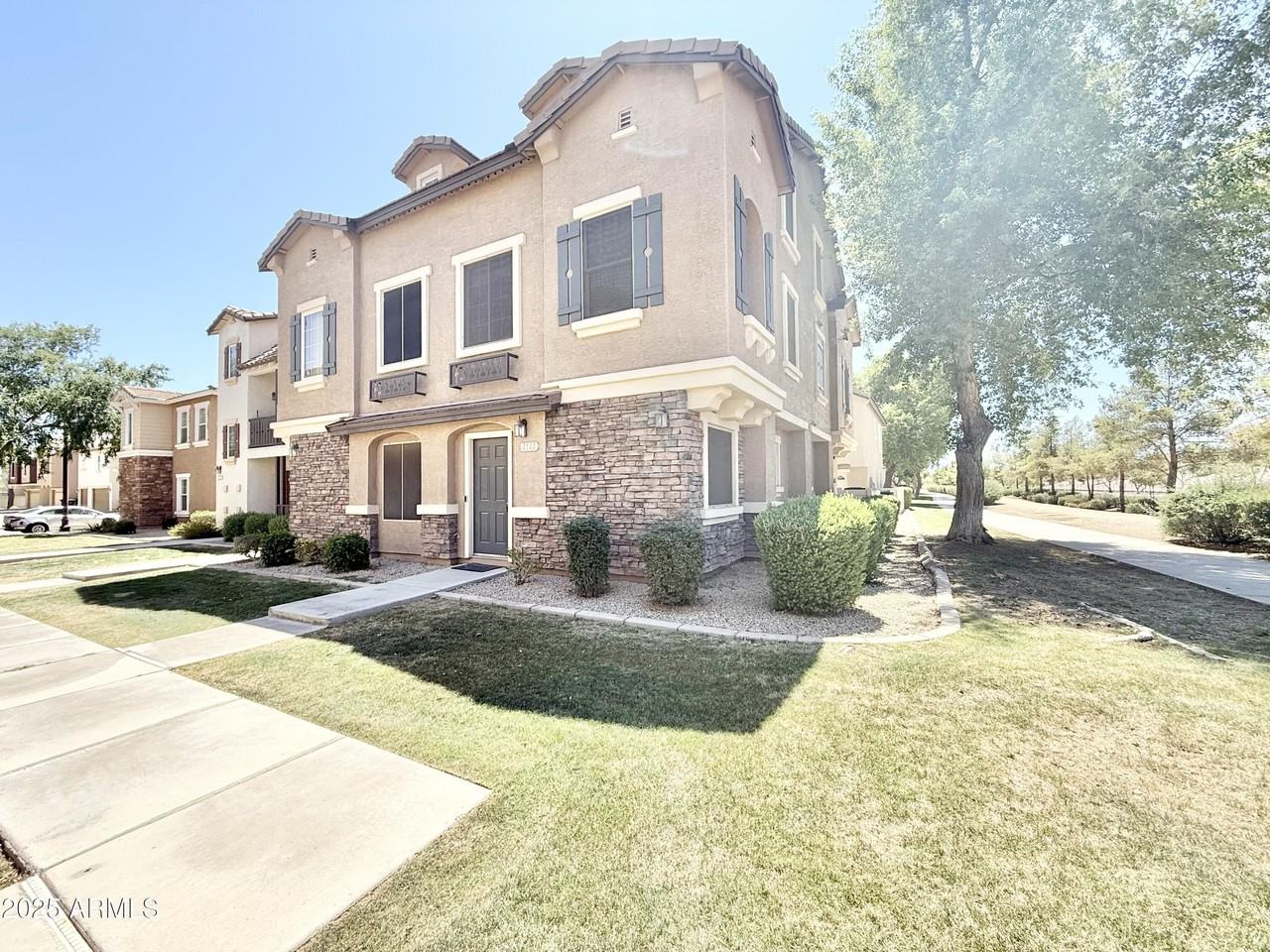 4144 E Jasper Dr - Photo 4 of 31