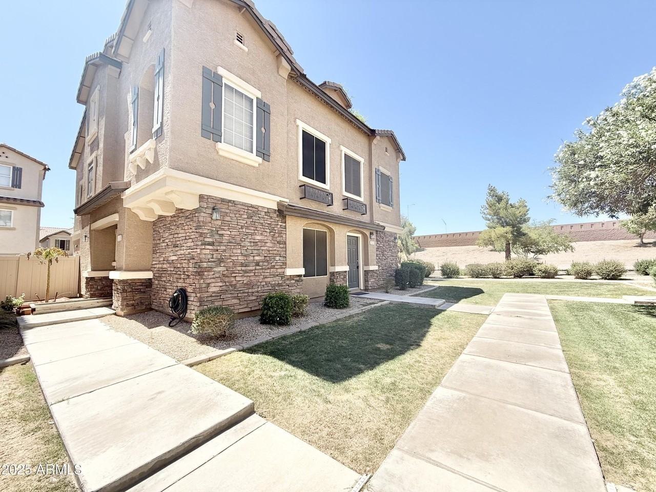 4144 E Jasper Dr - Photo 5 of 31