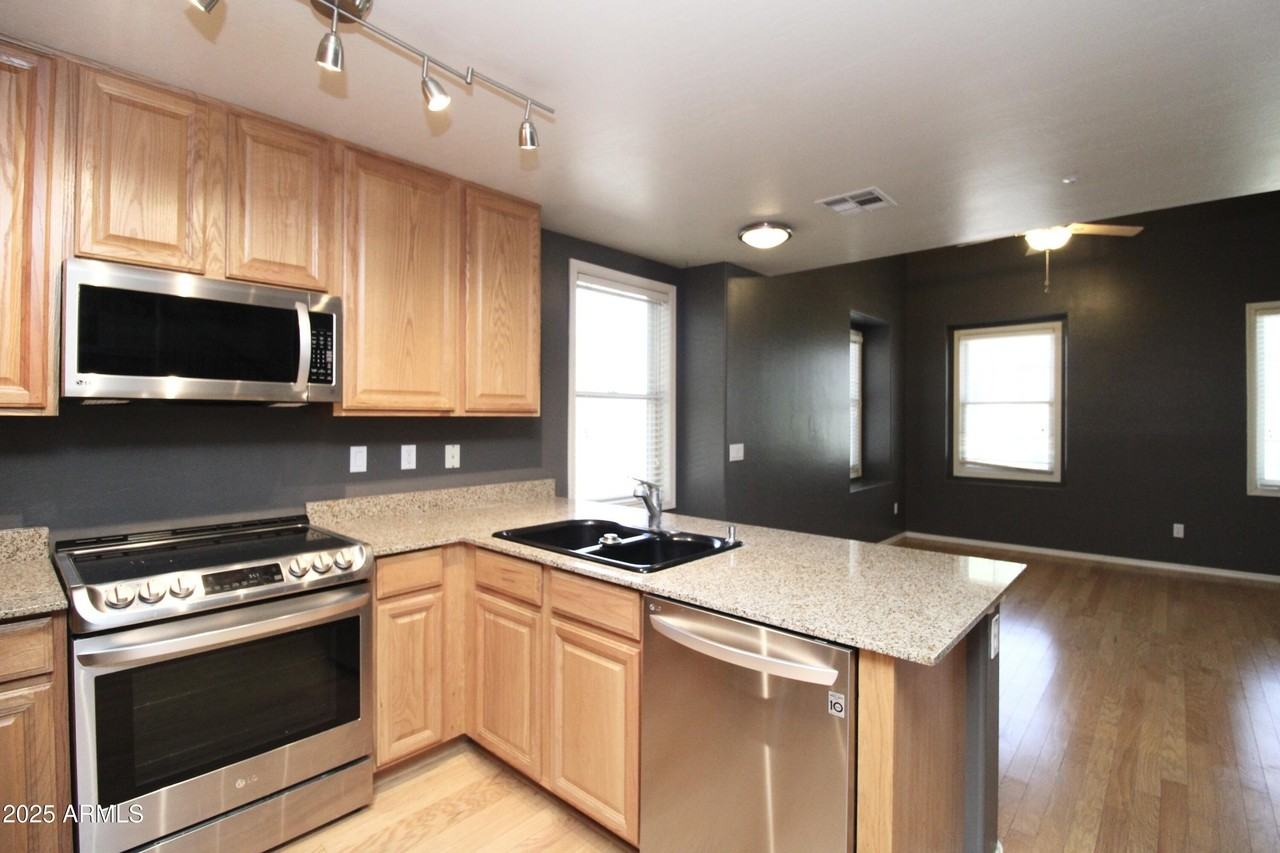 4144 E Jasper Dr - Photo 6 of 31