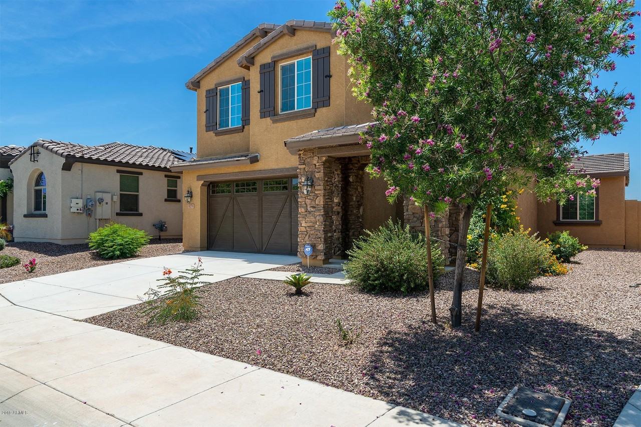 9179 Dreyfus Drive - Photo 2 of 31