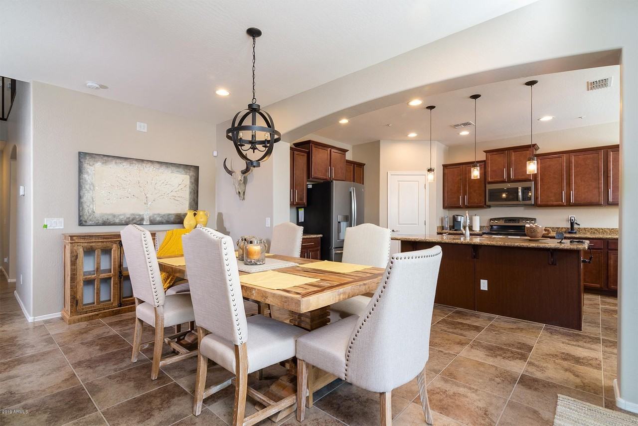 9179 Dreyfus Drive - Photo 6 of 31