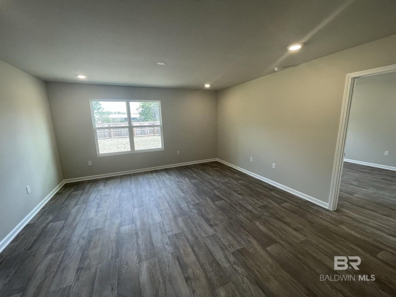 205 Burnston Way - Photo 3 of 18