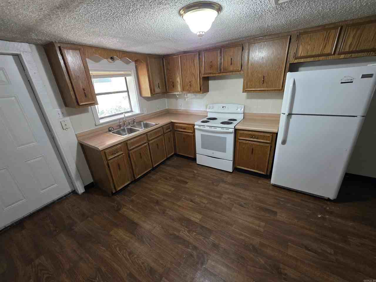 5101 B B Cir - Photo 3 of 9