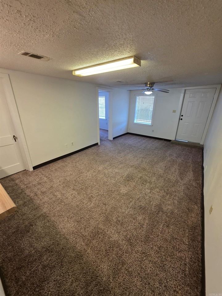 5101 B B Cir - Photo 4 of 9