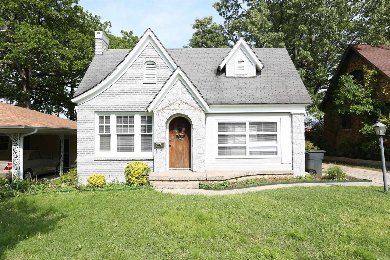 3430 N Cypress St - Photo 2 of 34