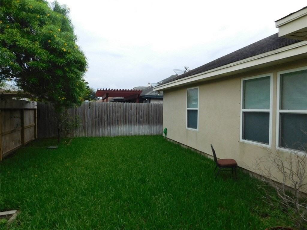 3201 Nacogdoches Drive - Photo 5 of 25