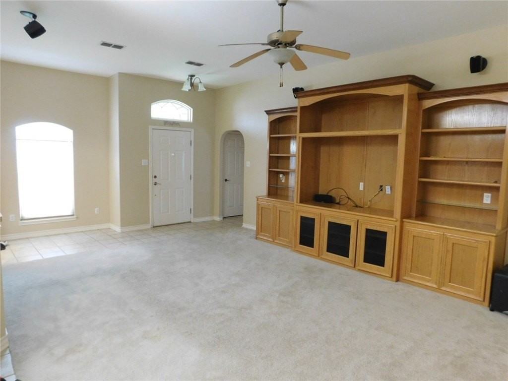 3201 Nacogdoches Drive - Photo 7 of 25