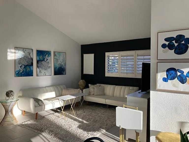 1428 S Camino Real - Photo 2 of 20