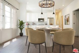 425 N Stanley Ave - Photo 1 of 1
