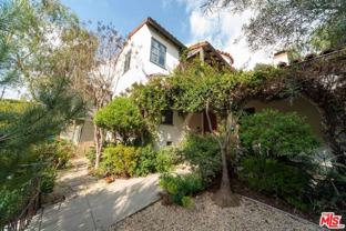2424 Canyon Dr - Photo 1 of 1