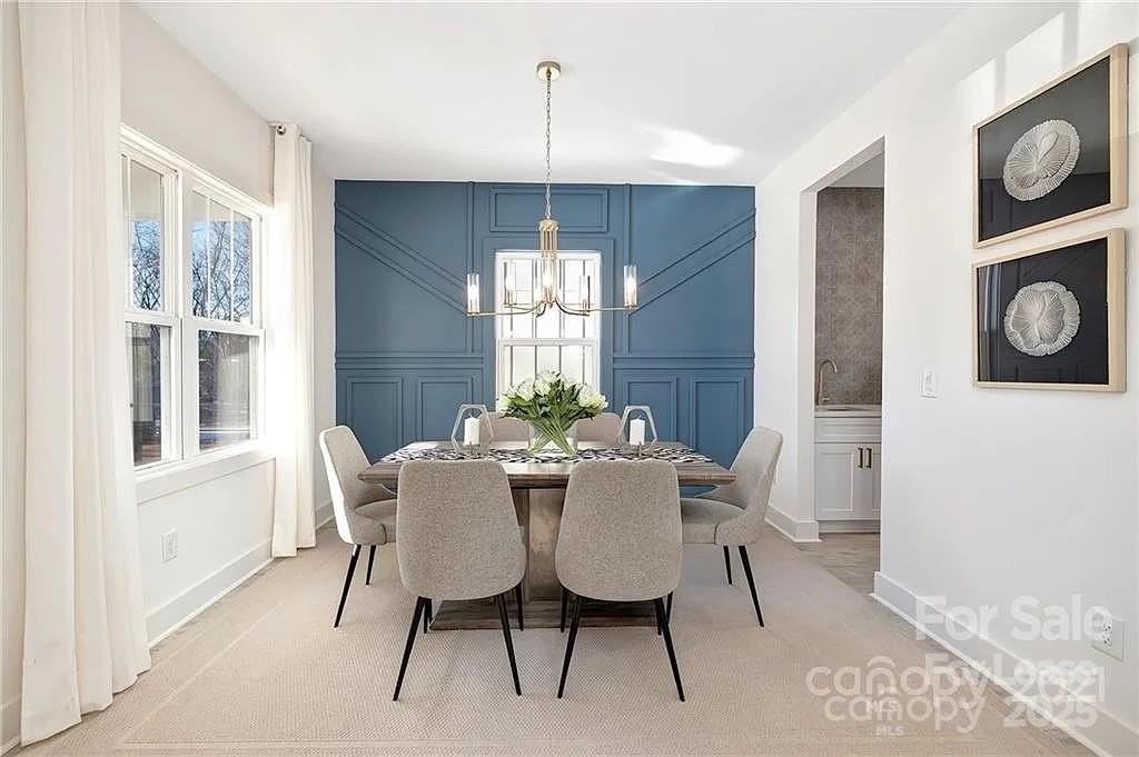 647 Tennyson Dr - Photo 3 of 24