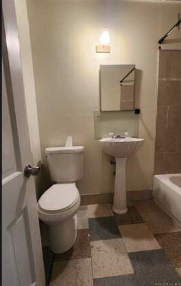 64 James St - Photo 7 of 8