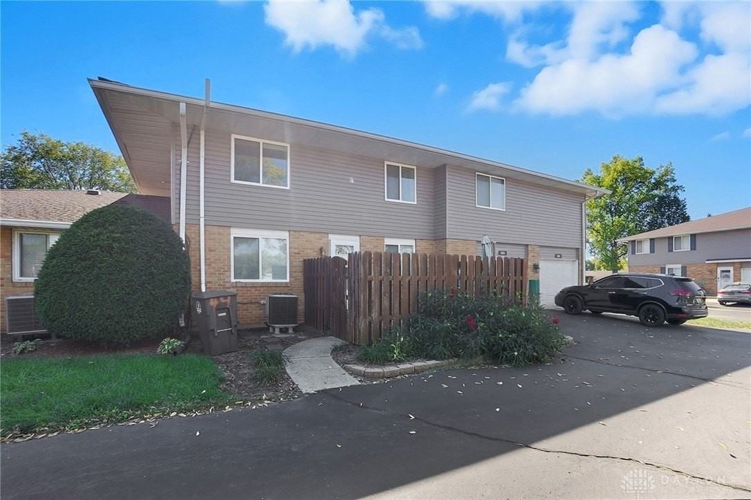 1644 Villa South Drive - Photo 5 of 22