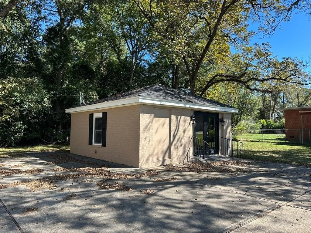 101 Gaines St - Photo 2 of 11