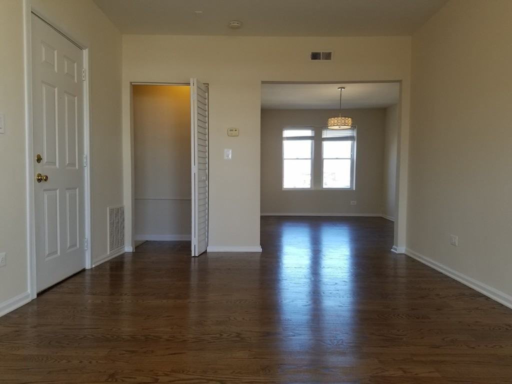 1501 N Kolin Ave #3 - Photo 6 of 8