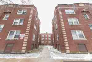 featured image of 4025 W Melrose St #31-1N