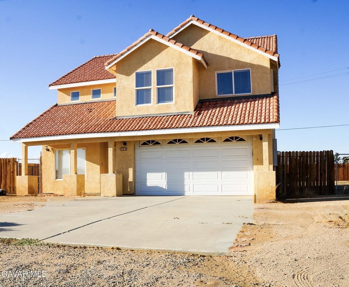 6761 California City Blvd