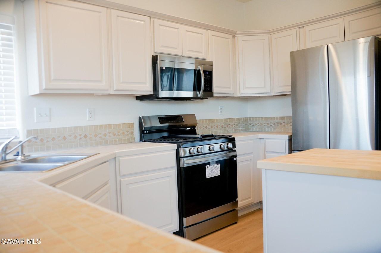 6761 California City Blvd - Photo 6 of 18