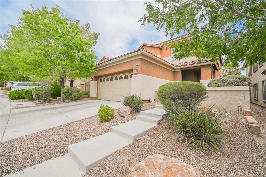 764 La Tosca St - Photo 2 of 50