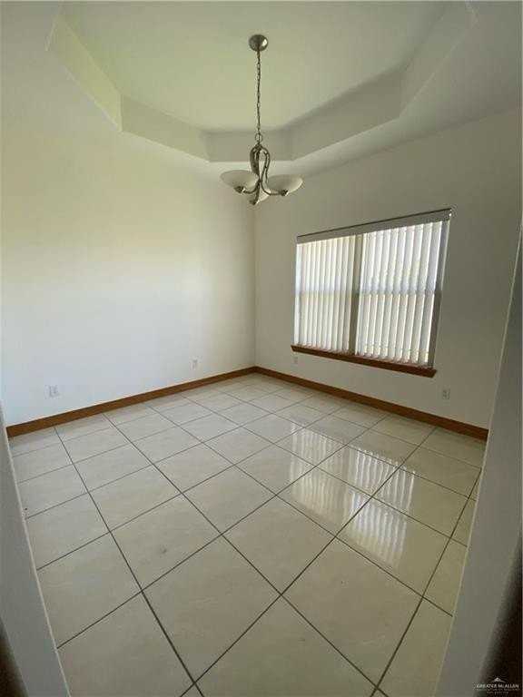 1911 Sebastian St - Photo 6 of 22